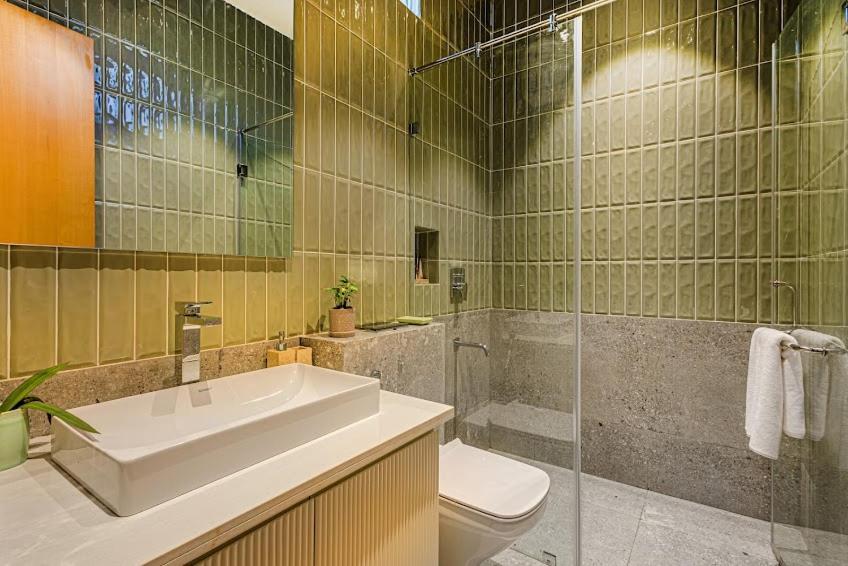 Hotel Luxury 3bhk Oxel
